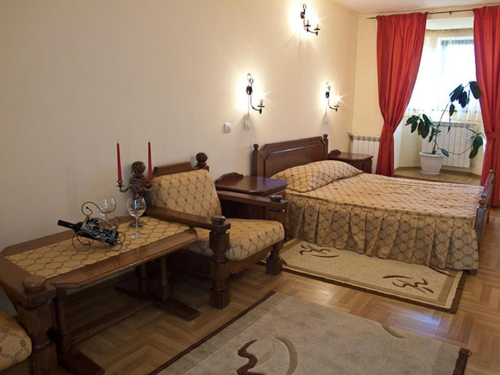 Hotel Castel Dracula Piatra Fantanele Room photo